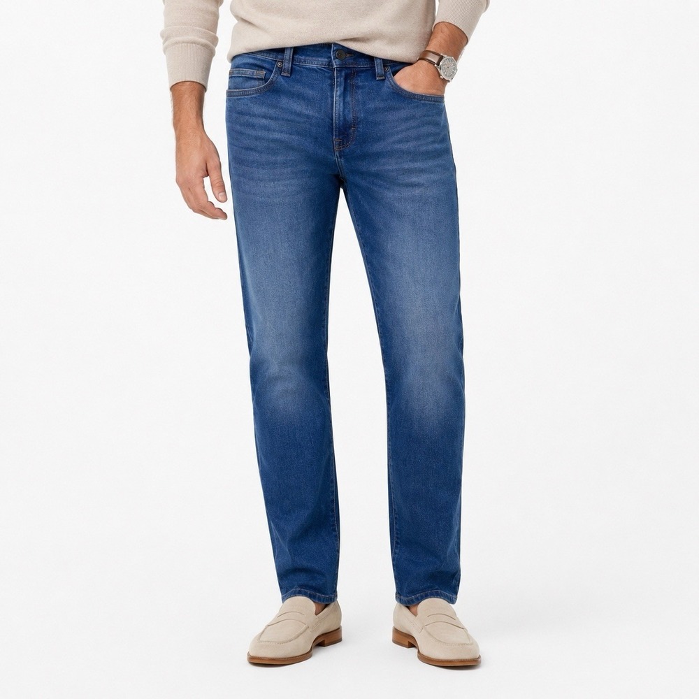 NWT Robert Graham Sz 32x32 Mens Jeans Straight Leg Casual Designer Quiet Luxury
